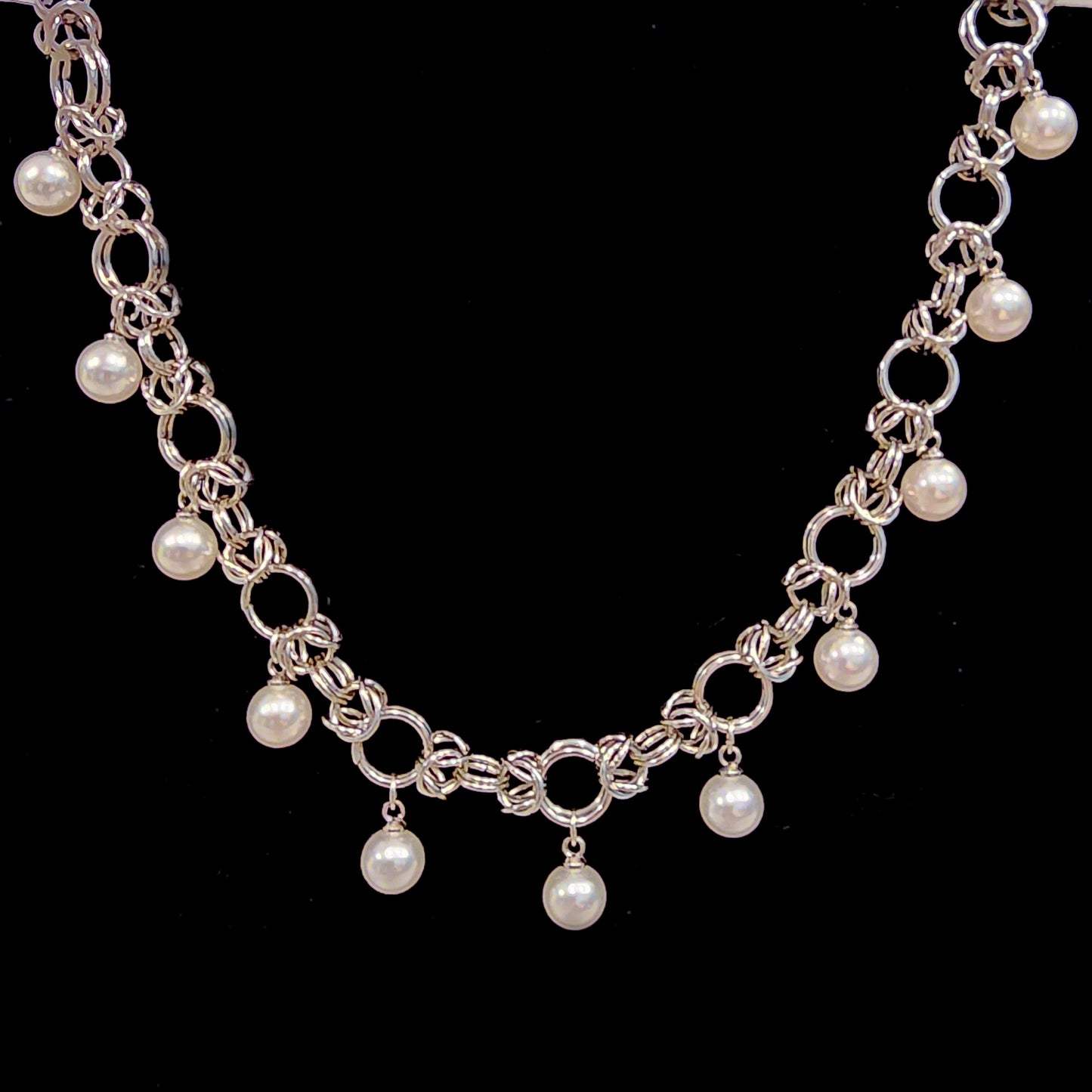 Aphrodite Choker