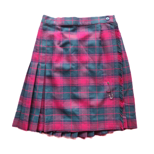 Red Plaid Short Kilt With Pin Size S.