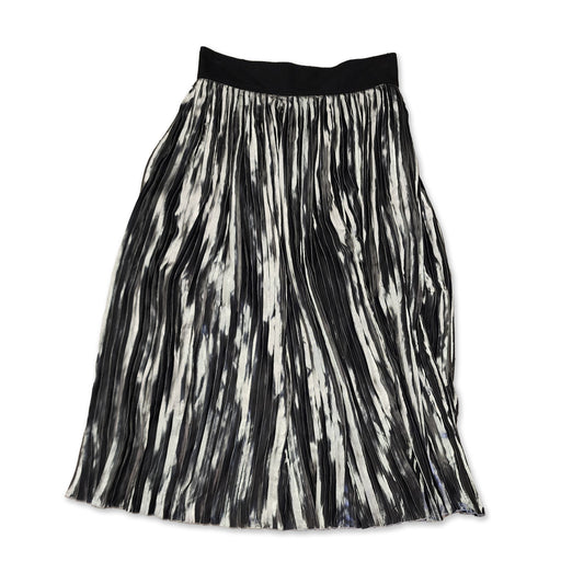 Free People Silver Pleated Skirt, Size L.