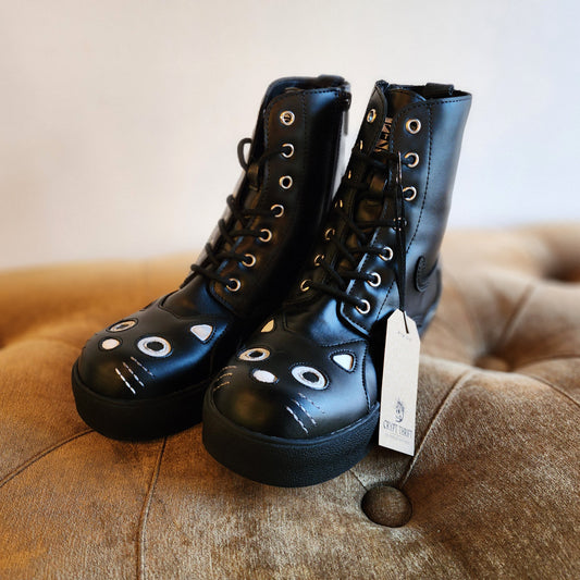 TUK Kitty sneaker boots, Size 9 Women's