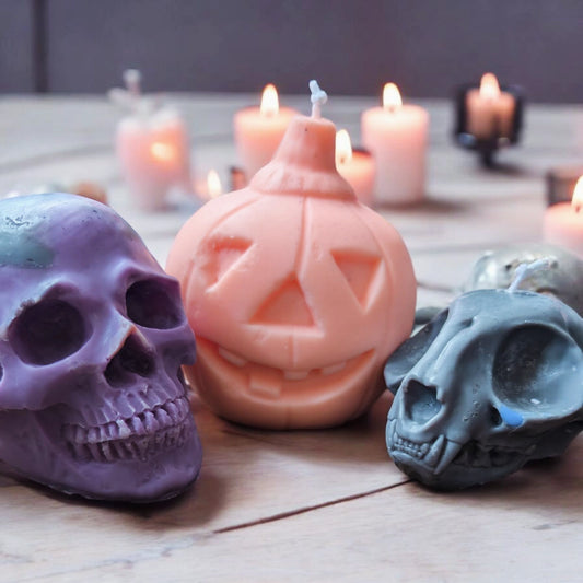 Small Skull Candle